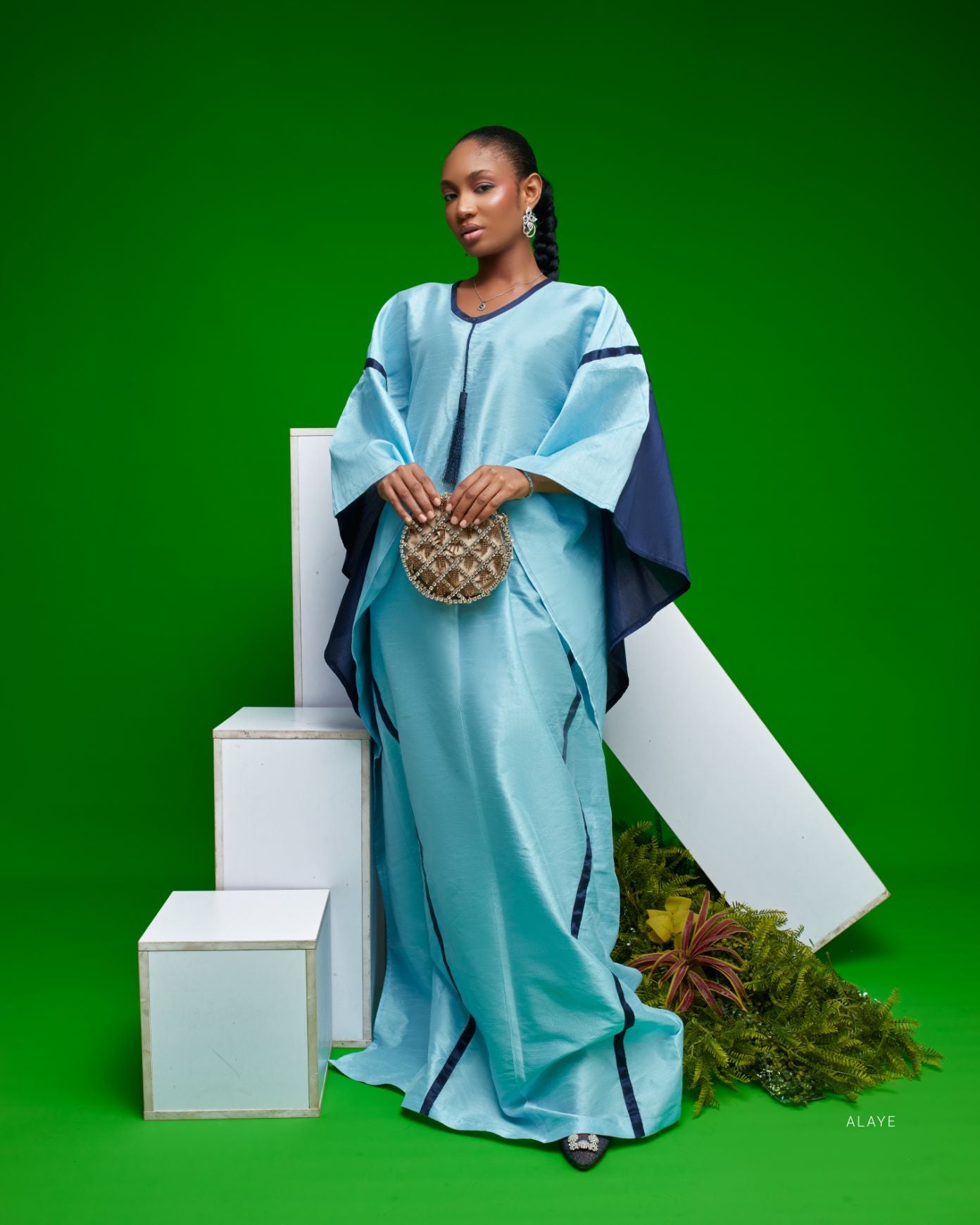 Djamila (Blue)